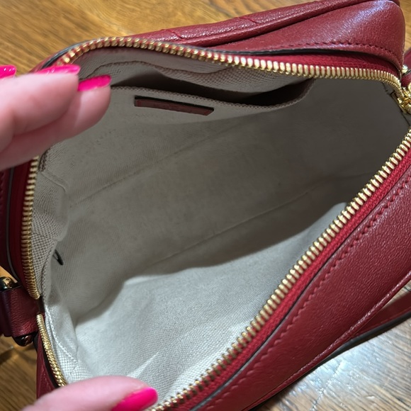 Gucci Blondie Small Shoulder Bag - Picture 11 of 12